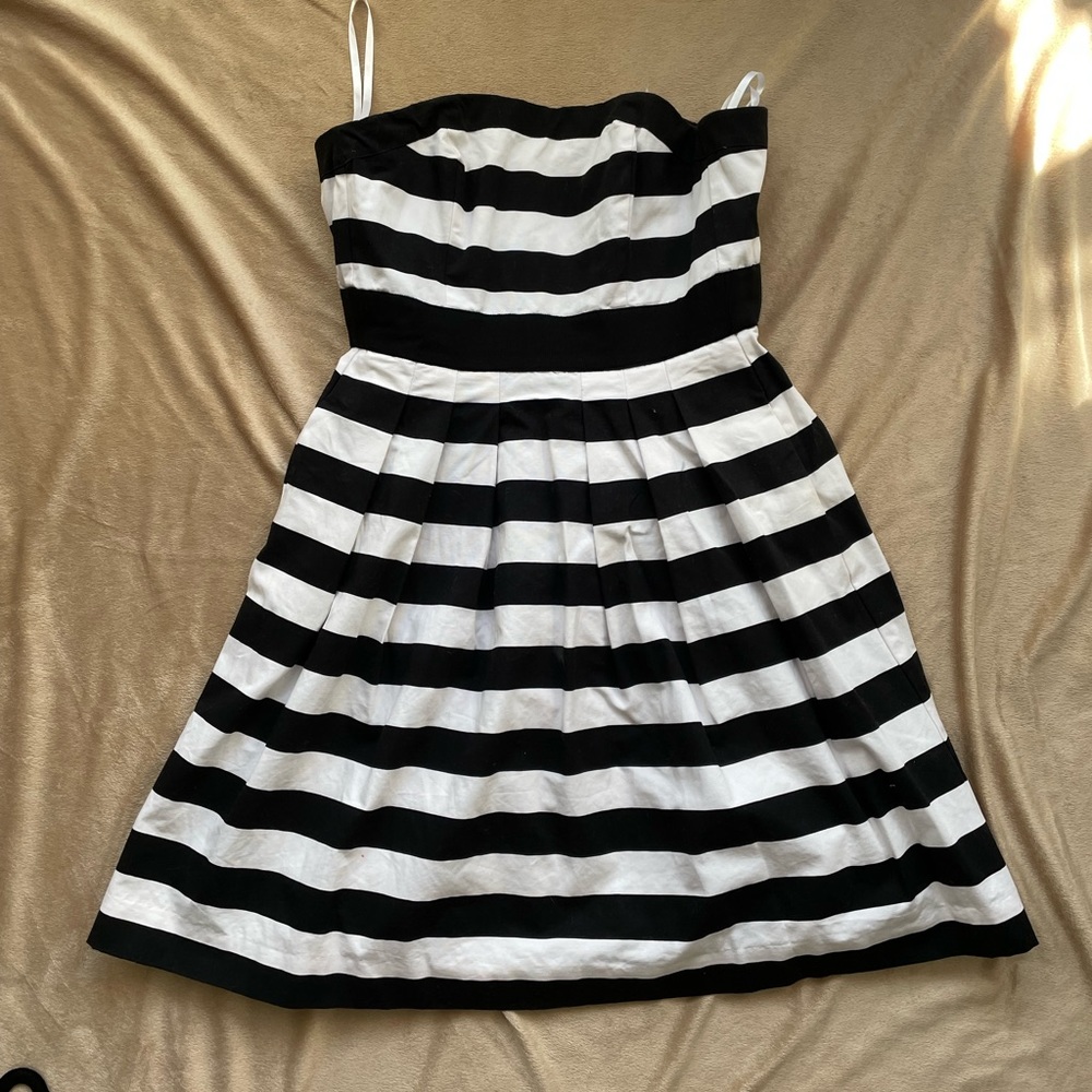 White House Black Market strapless dress